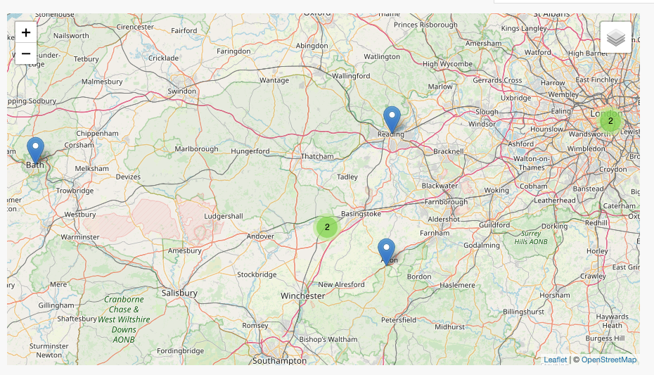 Map block with three individual markers and two green cluster circles of two markers. The map shows a portion of southern England.